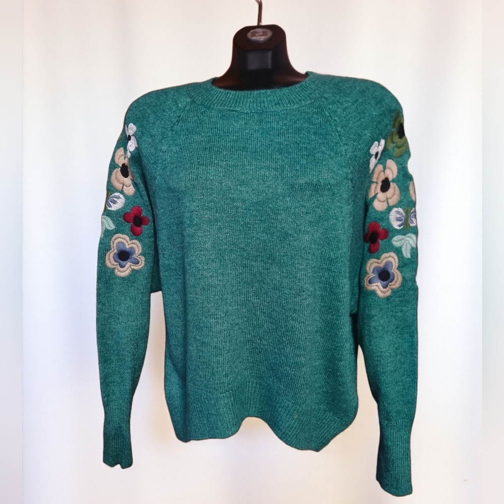 Pierre Cardin Embroidered Green Sweater with Floral Sleeves